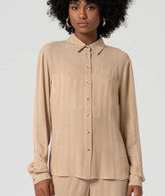 Carica l&#39;immagine nel visualizzatore di Gallery, Camicia in viscosa
