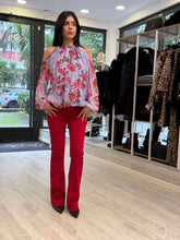 Carica l'immagine nel visualizzatore di Gallery, Blusa
