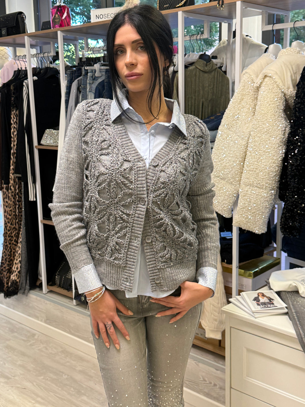 Cardigan ricamato