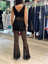 Carica l'immagine nel visualizzatore di Gallery, Pantalone in pizzo
