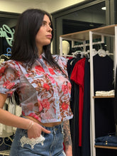 Carica l'immagine nel visualizzatore di Gallery, Camicia floreale
