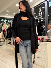 Carica l'immagine nel visualizzatore di Gallery, Cardigan onde diamanti
