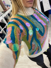 Carica l&#39;immagine nel visualizzatore di Gallery, Maglia a collo alto con ricamo
